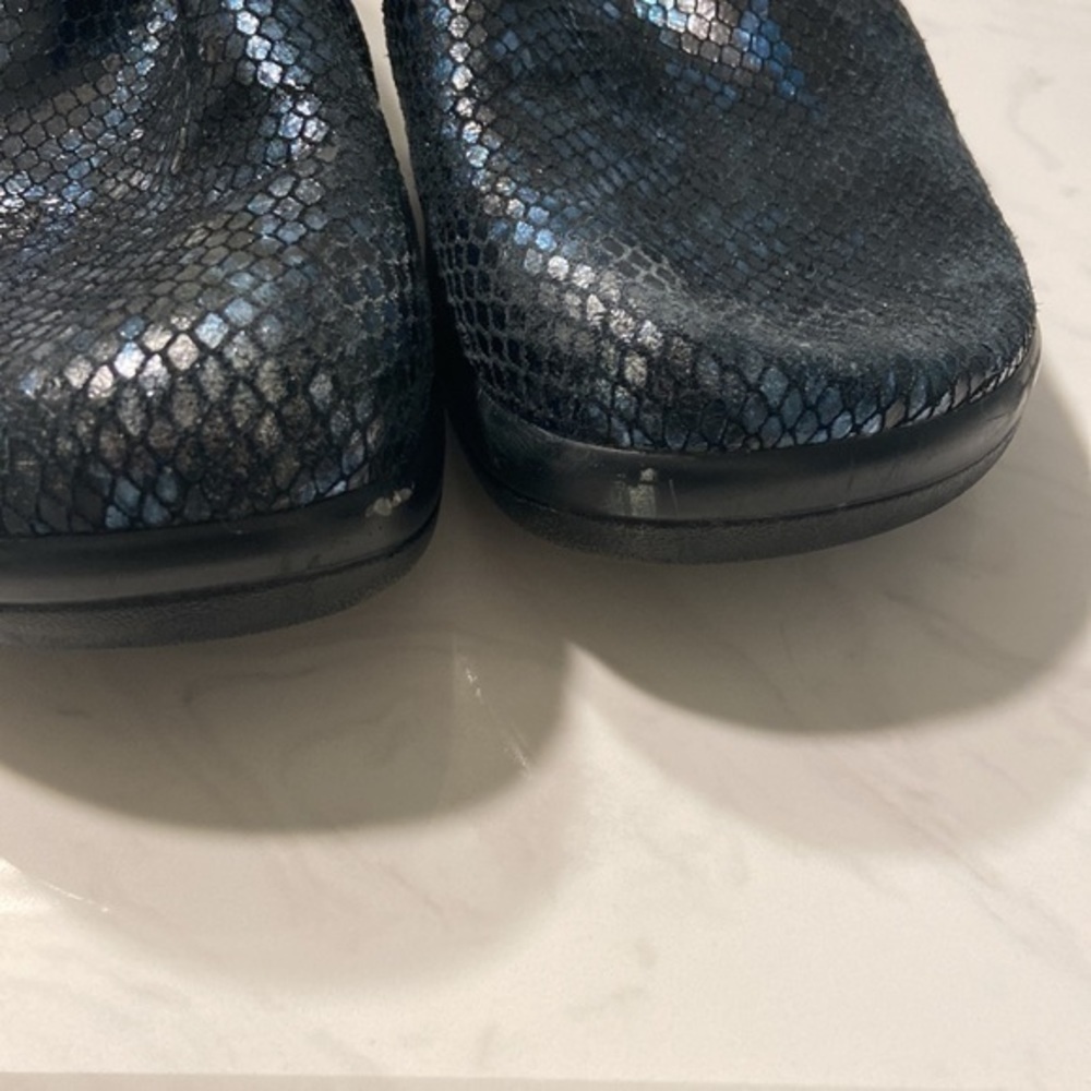 Alegria Mermaid Scales Shoe - Picture 2 of 8
